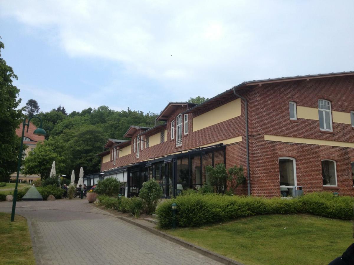 Ferienwohnung Kranich im Ferien-Resort Rügen Sagard Exterior foto